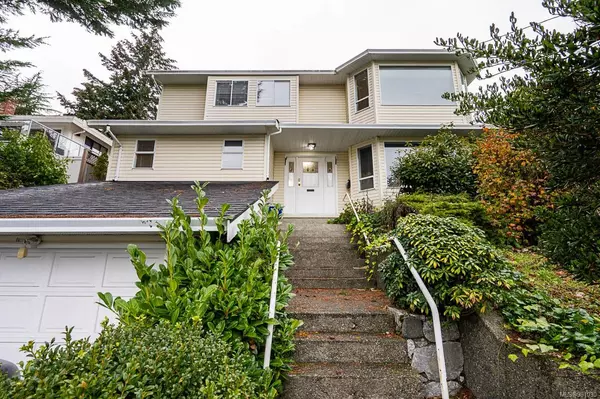 628 Cairndale Rd, Colwood, BC V9C 2R2