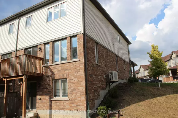 Cambridge, ON N3H 0E4,755 Linden DR #28