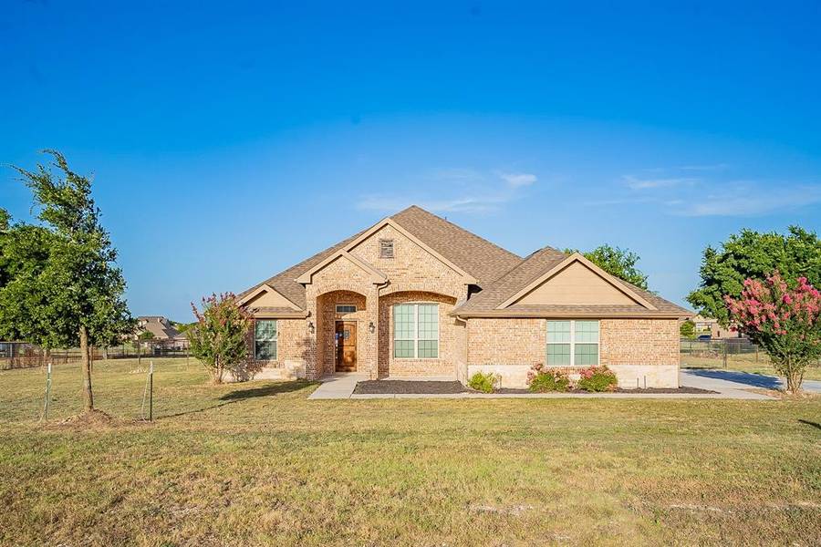 7904 Grassland Drive, Godley, TX 76044