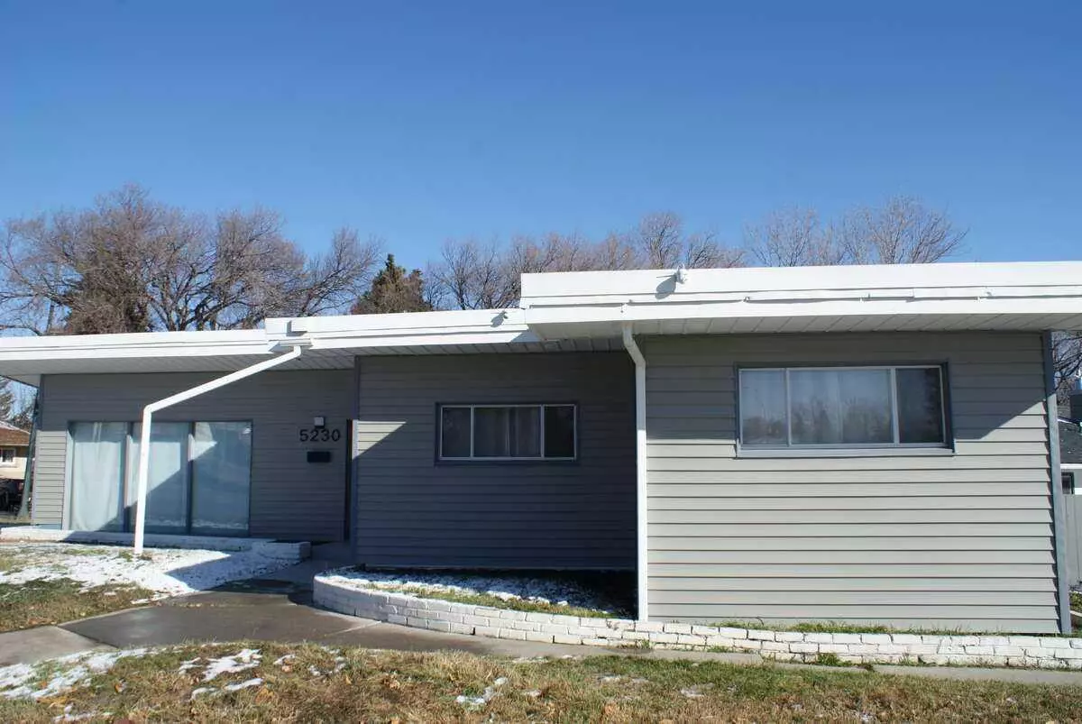 Calgary, AB T2K 1A6,5230 4 ST NW