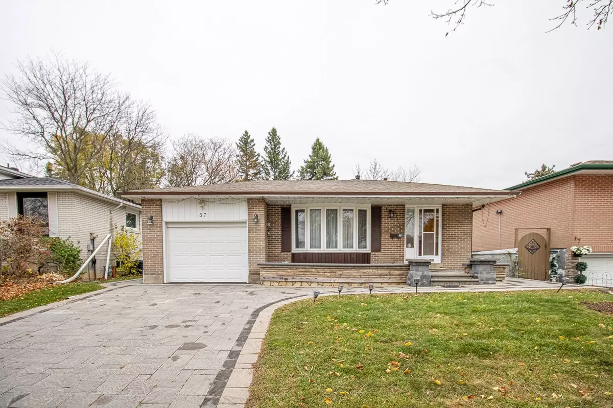 Toronto E09, ON M1H 2L2,37 Albacore CRES #BSMT