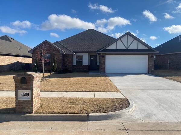 4509 Black Mesa Lane, Yukon, OK 73099