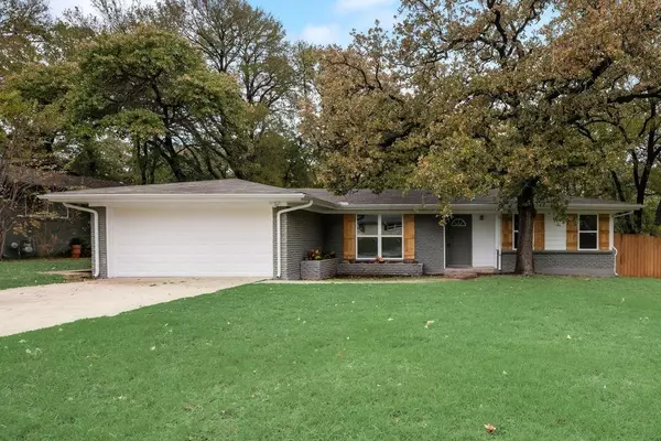 7241 Jewell Avenue, Fort Worth, TX 76112