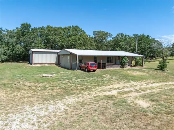 186 County Road 3680,  Paradise,  TX 76073