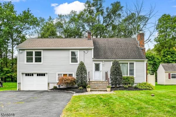 22 Windsor Rd,  West Milford Twp.,  NJ 07480