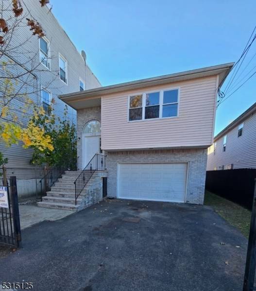 132 North 13th Street, Newark City, NJ 07107