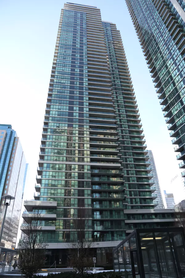 33 Bay ST #3205, Toronto C01, ON M5J 2Z3