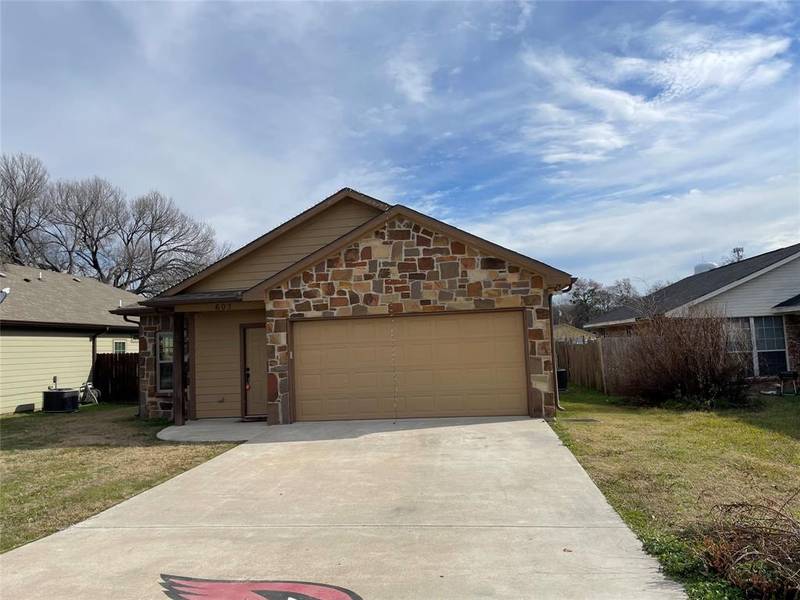 603 Franklin Avenue, Pottsboro, TX 75076