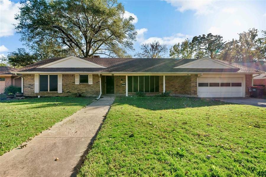 2680 Hubbard Street, Paris, TX 75460