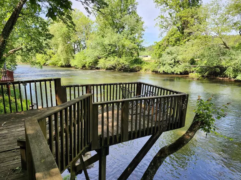 464 Hiawassee River Road, Hayesville, NC 28904