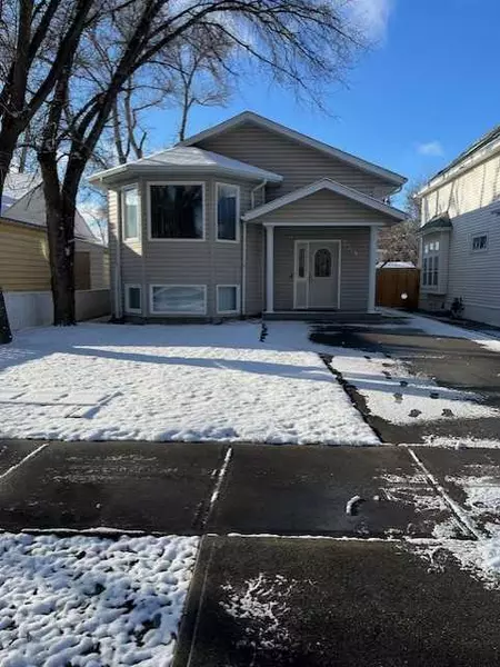 5308 52 ST, Taber, AB T1G 1M1