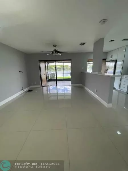 306 NW 106th Ter, Pembroke Pines, FL 33026