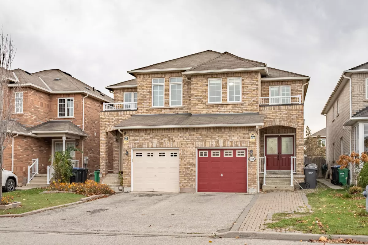 Mississauga, ON L5W 1X2,7138 Village WALK E