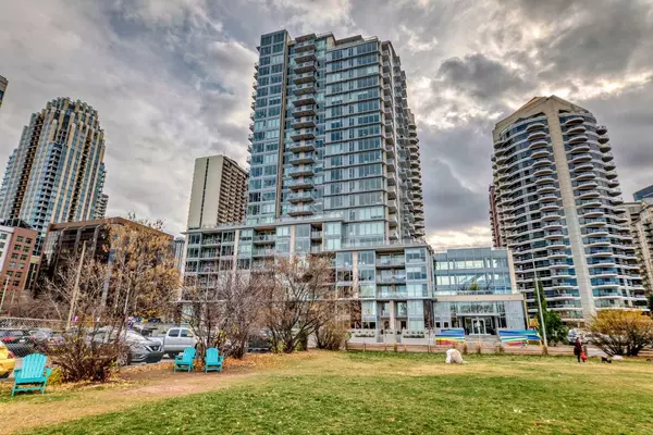 1025 5 AVE Southwest #1102, Calgary, AB T2P1N4