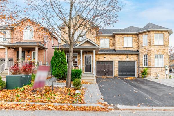 29 Lucerne DR, Vaughan, ON L4H 2Y2