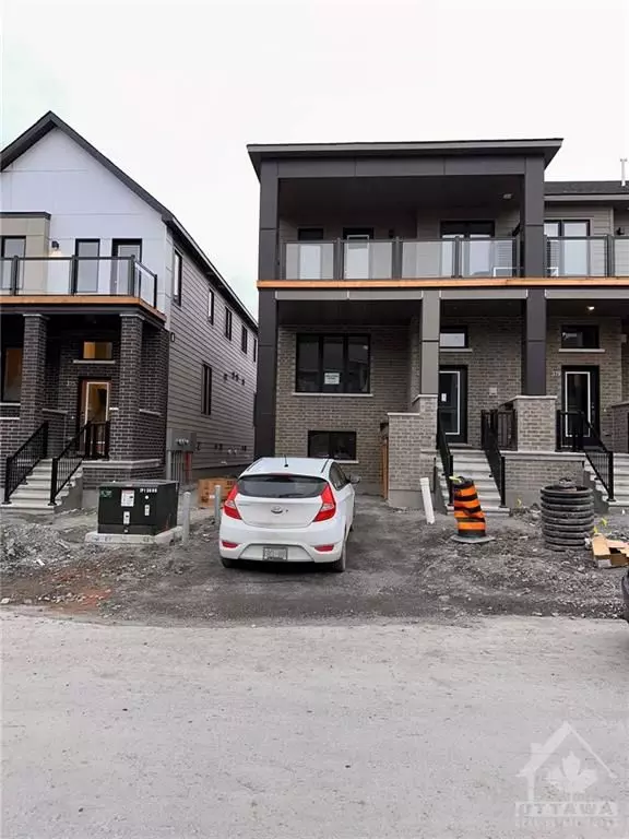 Barrhaven, ON K2J 7G9,317 CATSFOOT WALK