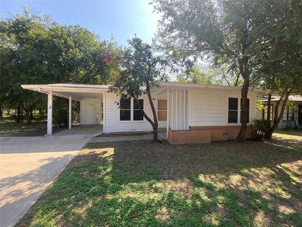 1502 NW 3rd Avenue,  Mineral Wells,  TX 76067