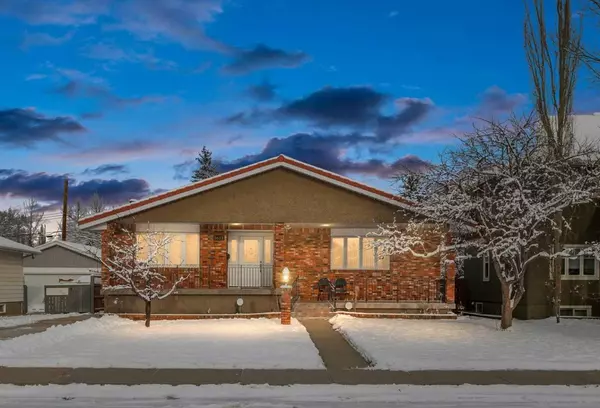 1612 48 AVE Southwest, Calgary, AB T2T 2S8