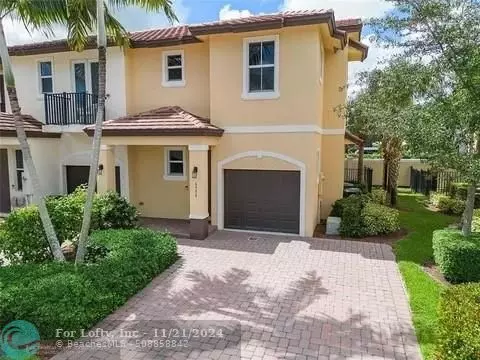 Coconut Creek, FL 33073,6974 Long Pine Cir  #6974