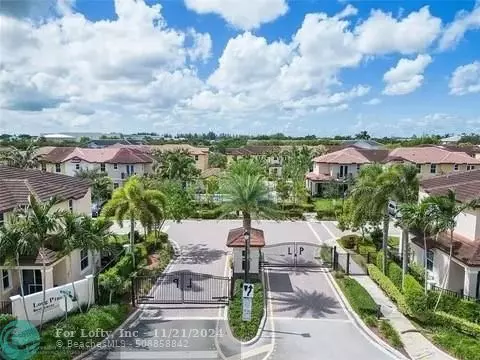 Coconut Creek, FL 33073,6974 Long Pine Cir  #6974