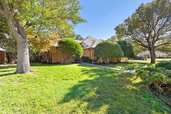 Dallas, TX 75252,7102 Winding Creek Road