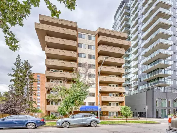 1309 14 AVE Southwest #302, Calgary, AB T3C 0W3