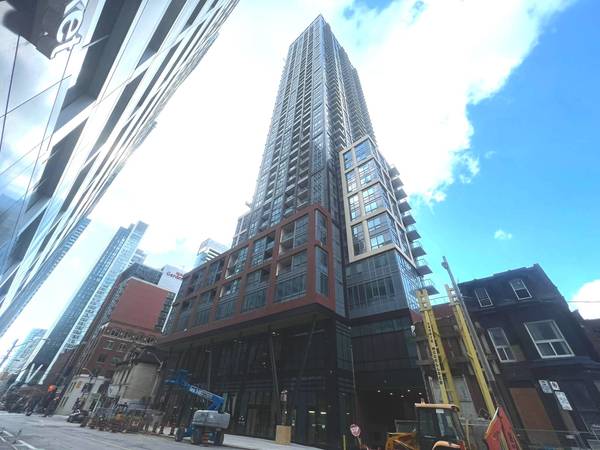 108 Peter ST W #725, Toronto C01, ON M5V 2G7