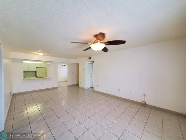 455 NE 210th Circle Ter  #101, Miami, FL 33179