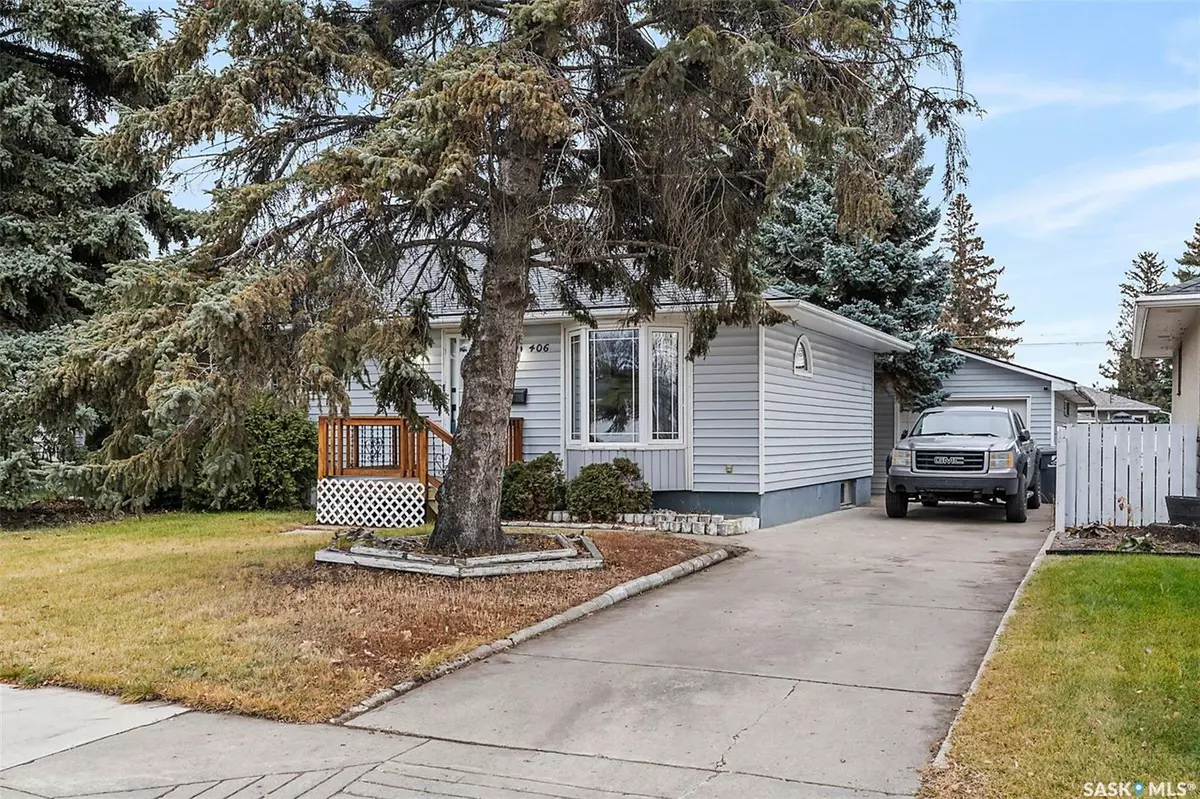 Saskatoon, SK S7L 3A1,406 S AVENUE N