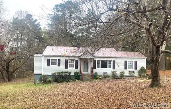 18 W Third Ave, Alberta, VA 23821