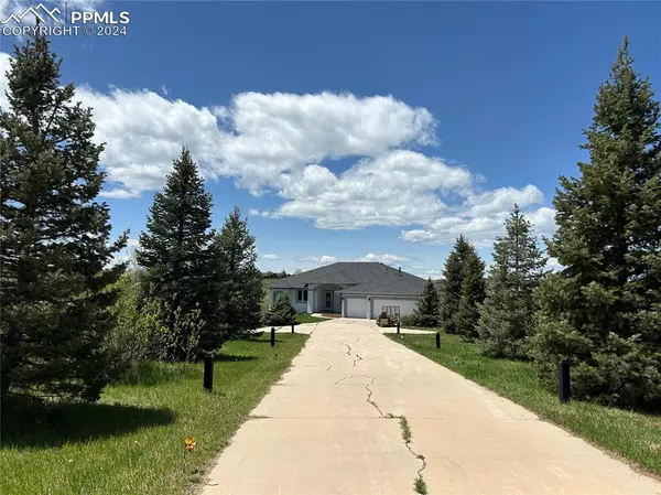 Colorado Springs, CO 80908,7415 Crow CT