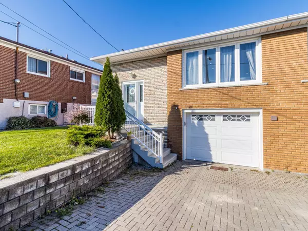 66 Arleta AVE, Toronto W05, ON M3L 2E7