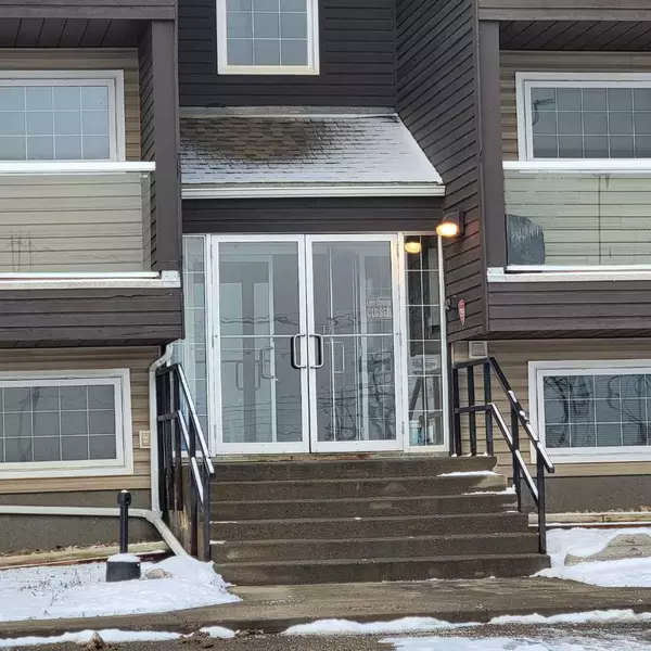 Peace River, AB T8S1H1,9005 99 ST #106