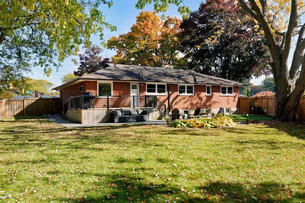 Whitby, ON L1N 5E5,900 Henry ST