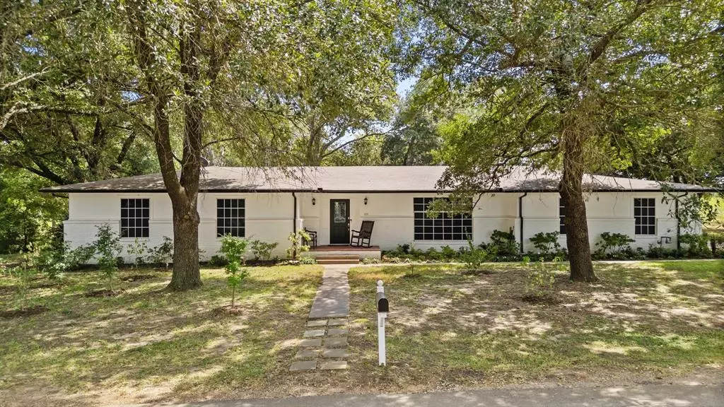 103 Brandon Street, Edgewood, TX 75117