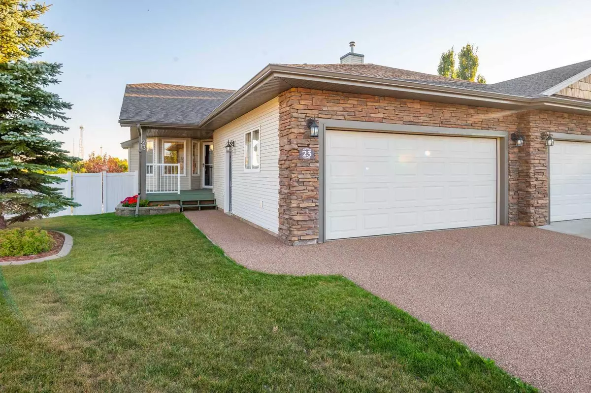 Red Deer, AB T4R 0E4,23 Victor Close