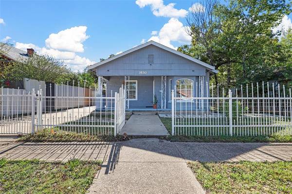 3530 Avenue H, Fort Worth, TX 76105