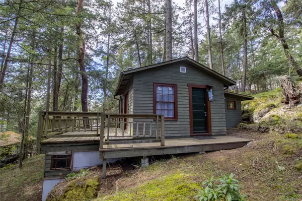 Pender Island, BC V0N 2M2,38224 Schooner Way