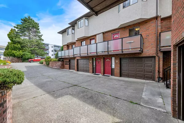 Victoria, BC V8V 3L9,1119 View St #2