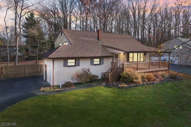 14 Greenwich Rd, Edison Twp., NJ 08820