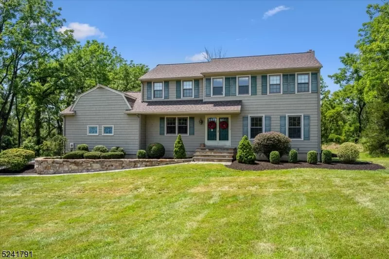 Readington Twp., NJ 08889,403 Old Dutch Ln