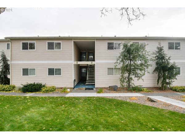 1900 NW CARDEN AVE #20, Pendleton, OR 97801