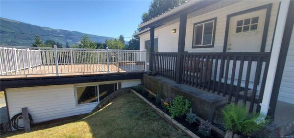 332 South Shore Rd, Lake Cowichan, BC V0R 2G0