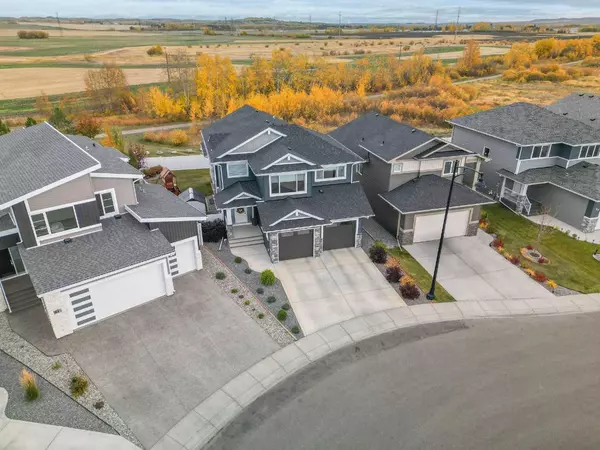 Red Deer, AB T4R 0T1,77 Longmire Close