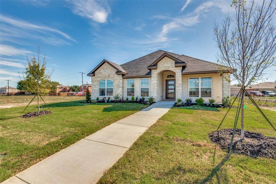 1444 North Carolina Avenue, Lancaster, TX 75134