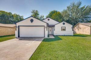 3820 Royal Crest Drive, Fort Worth, TX 76140