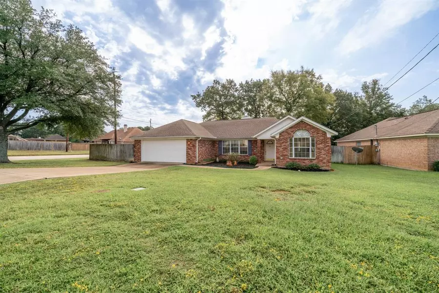 3720 Camelot Court, Longview, TX 75605