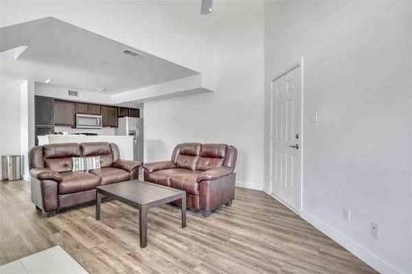 Dallas, TX 75243,9829 Walnut Street #210