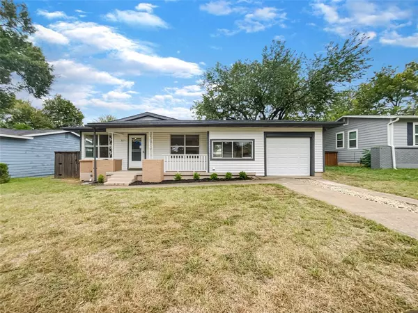 225 W Cedar Street, Hurst, TX 76053