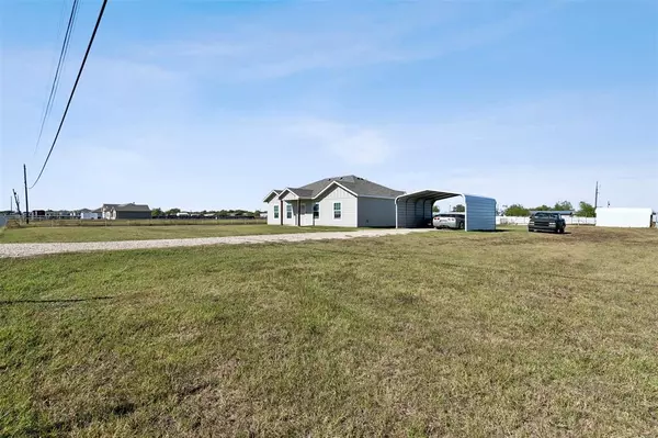 Joshua, TX 76058,3304 Chinaberry Lane